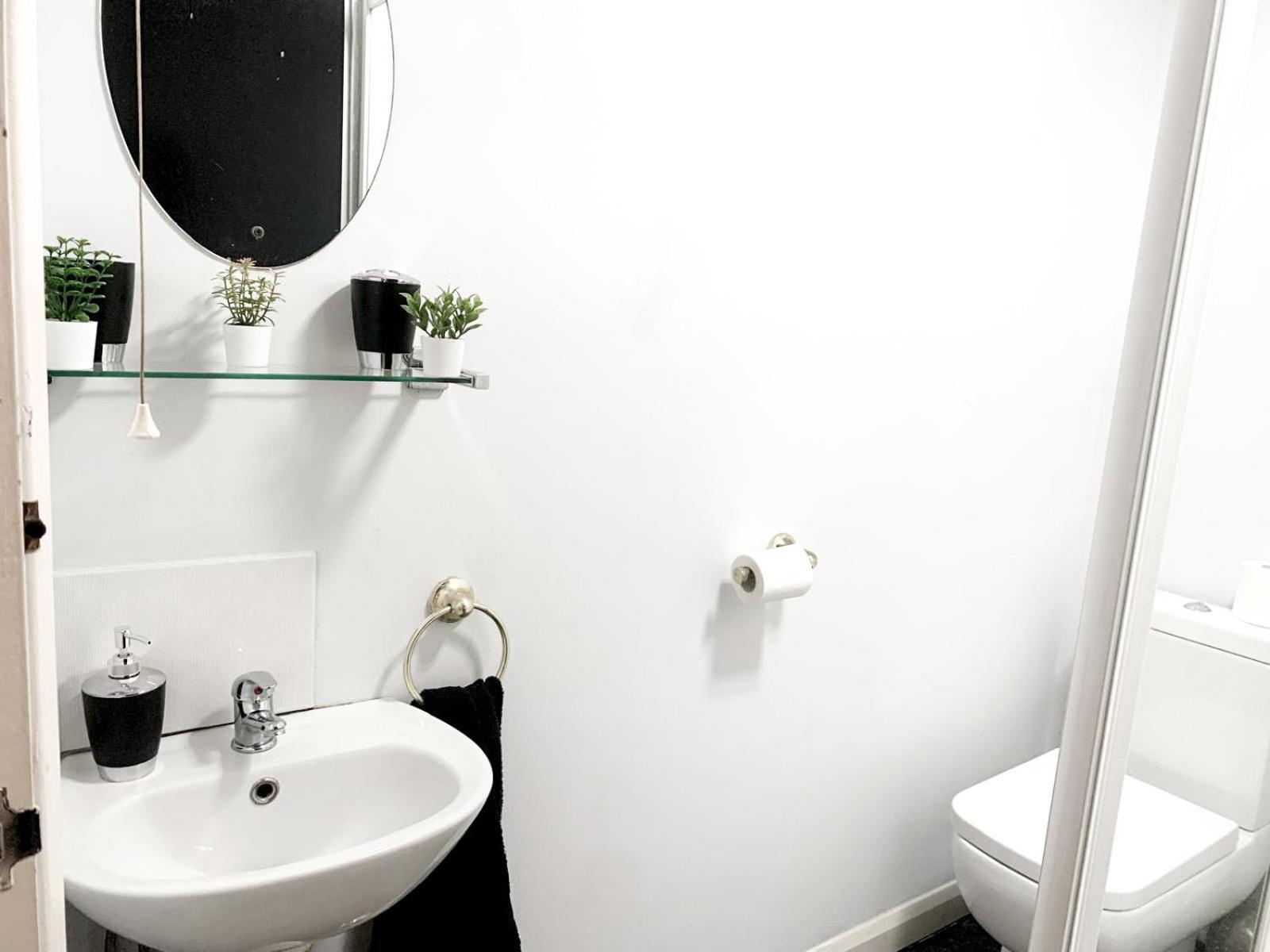 Lovely, Cosy & 3 Bed House Near Station Gillingham (Kent)